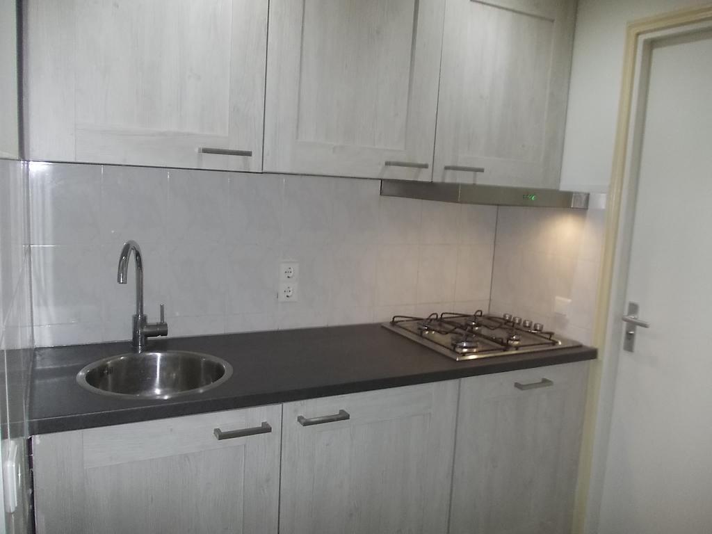 تيلبورغ Apartment + Studios Insulinde الغرفة الصورة